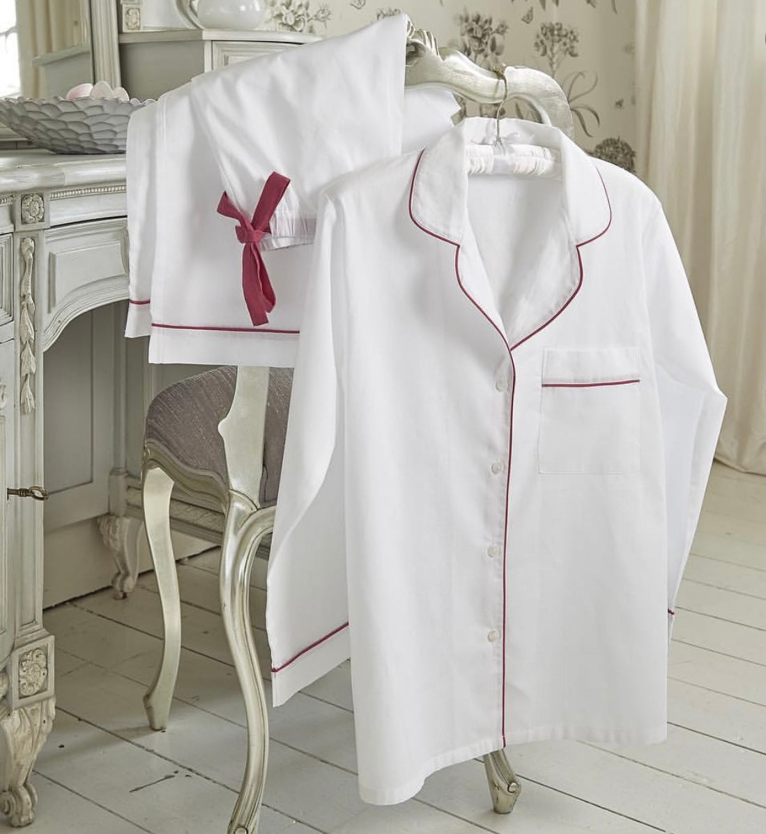 Women's White With Pink Piping Pyjamas